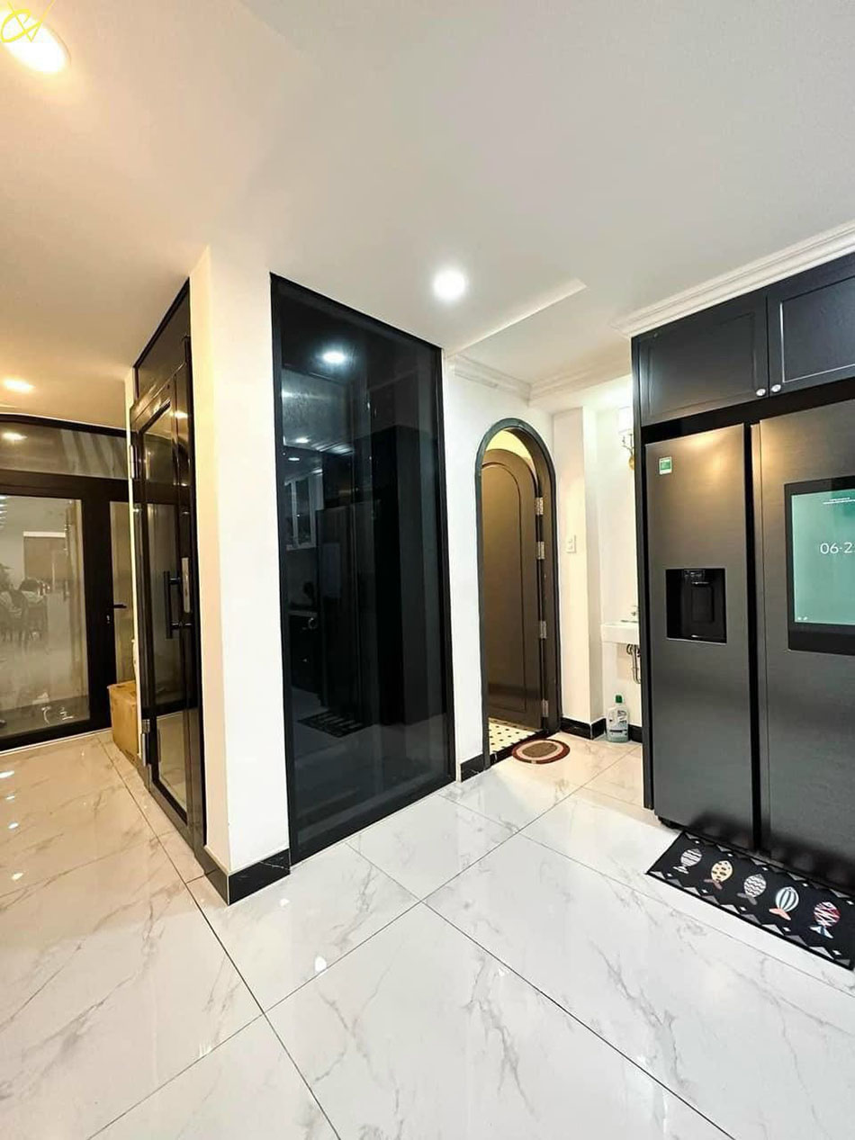 KTS Singapore TK 3lầu nthất ccấp có thang máy hẻm ôtô Nguyễn Công Hoan giáp PXLong-thu nhập 42tr/th